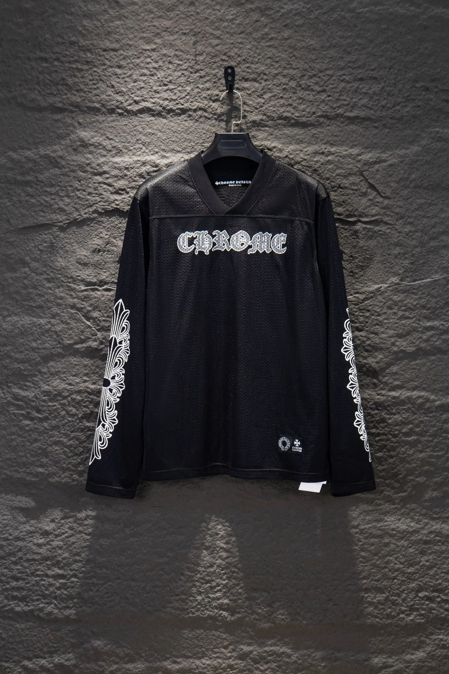 ：7349# 🆕 Chrome hearts T os ， nice✔️ ⚠️100% Breathable ， ， ， ！！ ， ！ ， 。 ， ±0.02mm，Quality 。 oversize ， ！ ， ！ “ ” 💏 :Black White Size: S M L XL